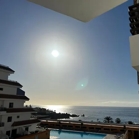 Playa Volcanica Apartment *