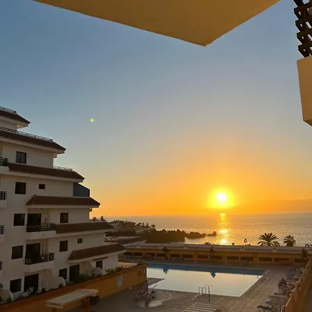 Playa Volcanica Apartment *